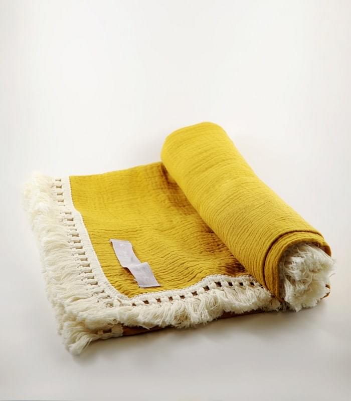 newbornlander-swaddle-turmeric-105338-min